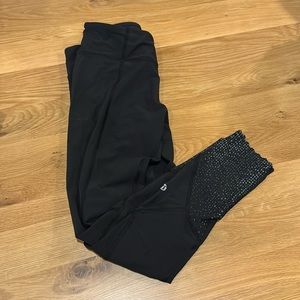 Lululemon Tight Stuff Tight - sz 6 - Good used condition - Missing interior band